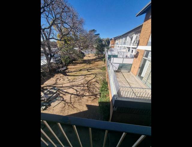 2 BEDROOM APARTMENT FOR SALE IN KEW